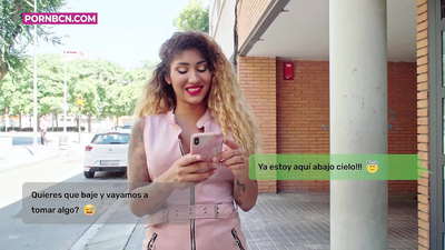 Uskoton vaimo aikeissa nussia nuorta rakastajaansa kovaa, kun hänen miehensä tekee töitä. Latino, jolla on tissit ja iso perse. Venus Aphrodite.